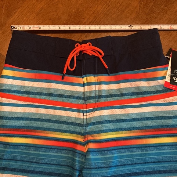 🌸NWT SPEEDO Mens Swim Short - size Small - Picture 4 of 14